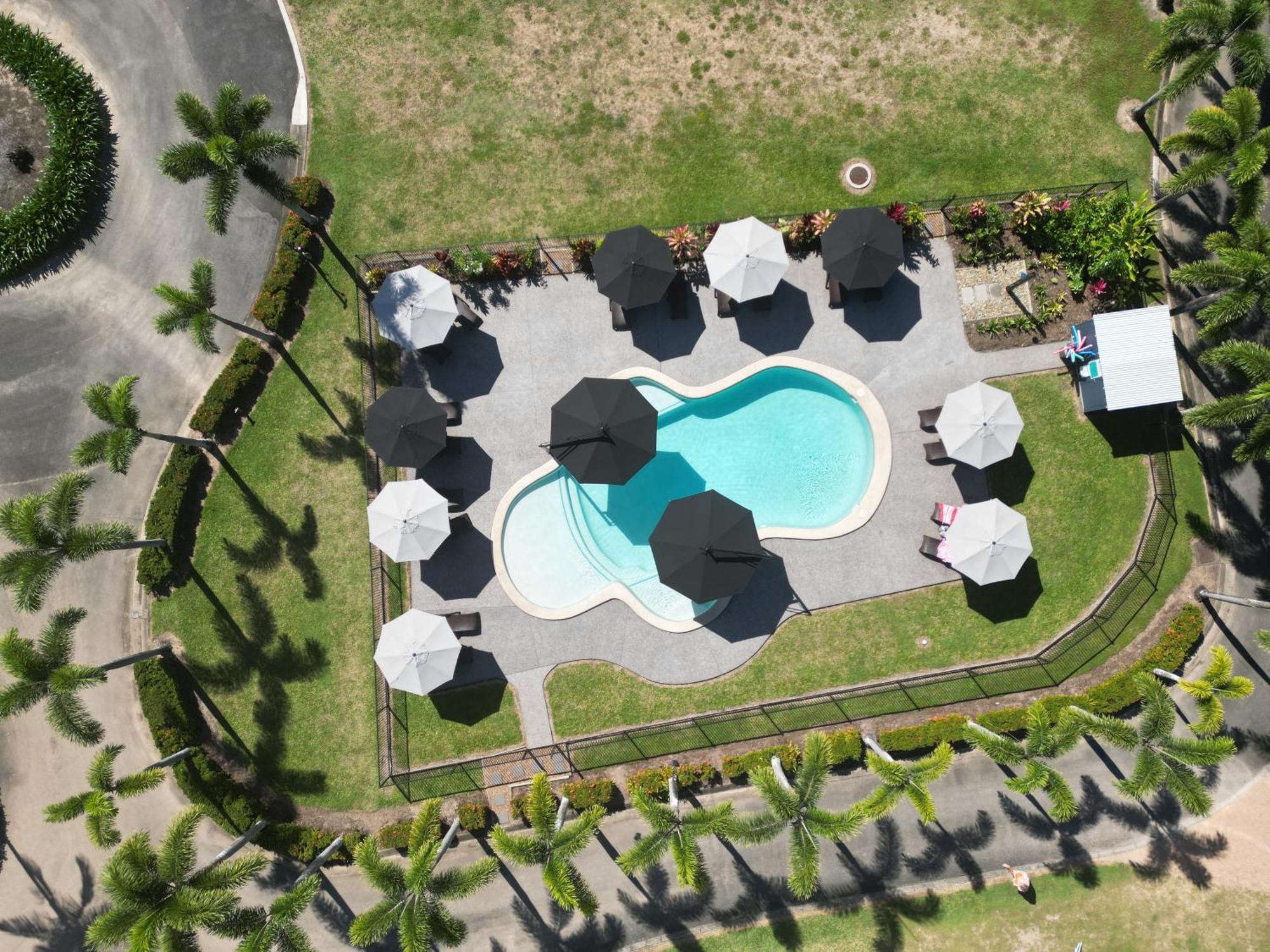 Bali Hai Child Free Holiday Park Mission Beach Ngoại thất bức ảnh